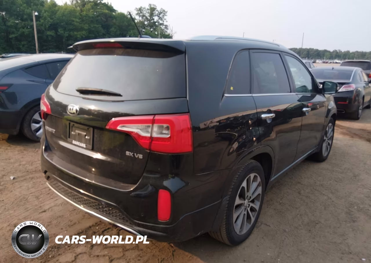 2015 Kia Sorento Sx V6 VIN:5XYKW4A75FG647605 - 4