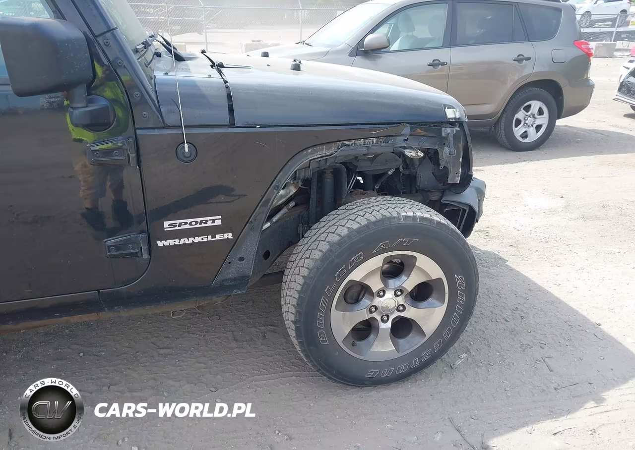 2013 Jeep Wrangler Sport VIN:1C4AJWAG6DL649807 - 4