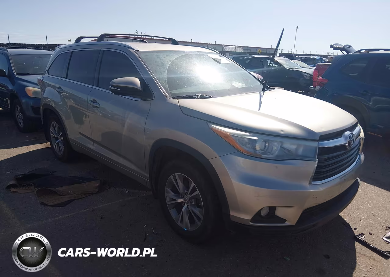 2015 Toyota Highlander Xle V6 – zdjęcie 1 z 16