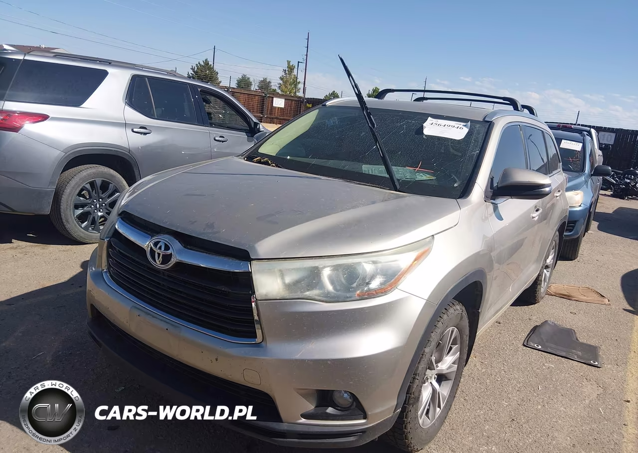 2015 Toyota Highlander Xle V6 VIN:5TDJKRFH2FS198960 - 12