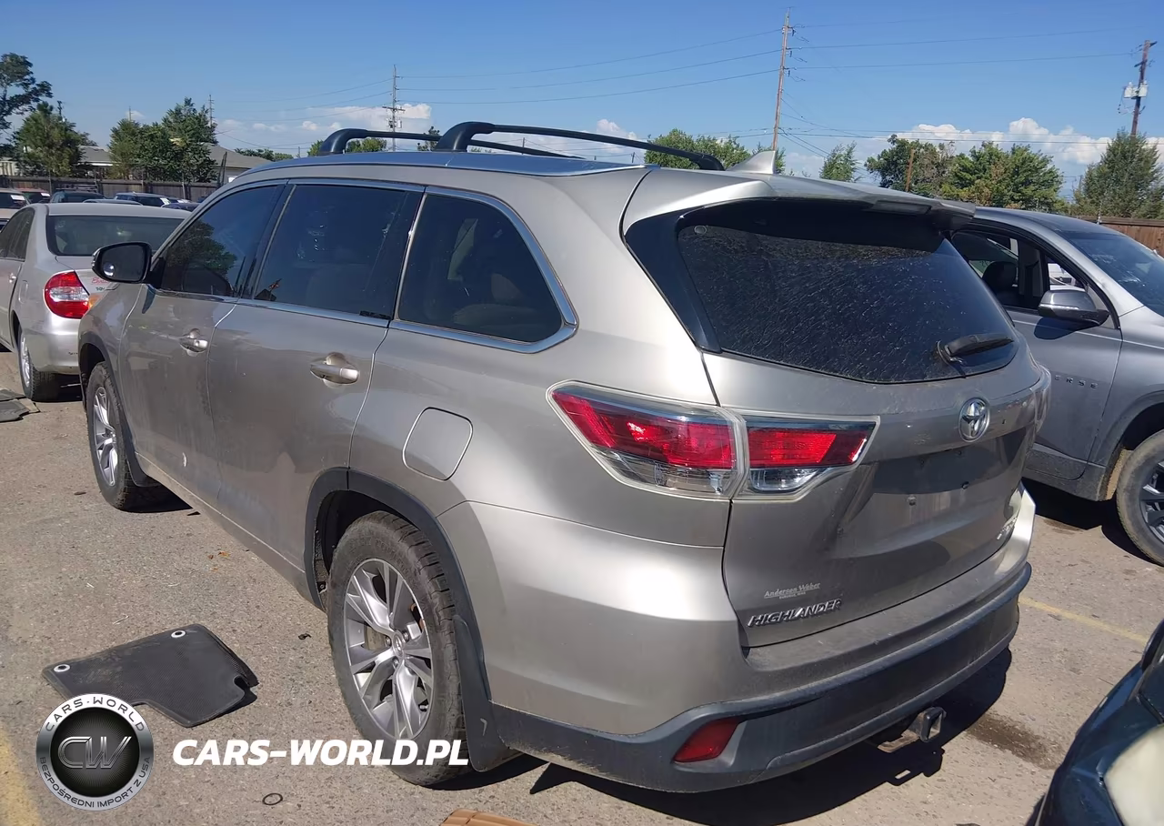 2015 Toyota Highlander Xle V6 VIN:5TDJKRFH2FS198960 - 14
