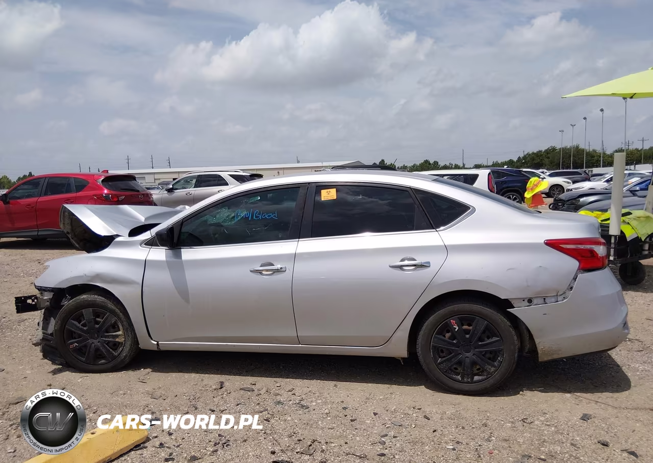 2017 Nissan Sentra S VIN:3N1AB7AP8HY400041 - 13