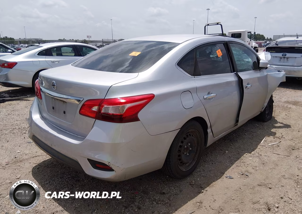 2017 Nissan Sentra S VIN:3N1AB7AP8HY400041 - 4