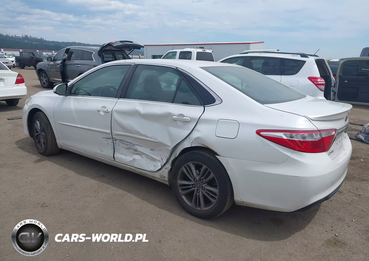 2016 Toyota Camry Se VIN:4T1BF1FK9GU159197 - 3