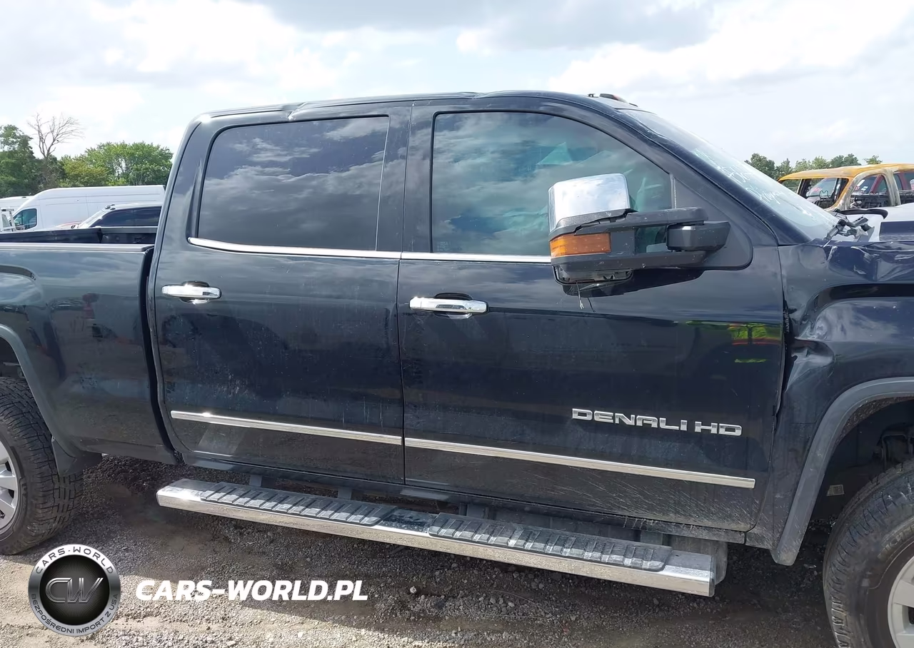 2018 GMC Sierra 2500Hd Denali VIN:1GT12UEY2JF188023 - 13