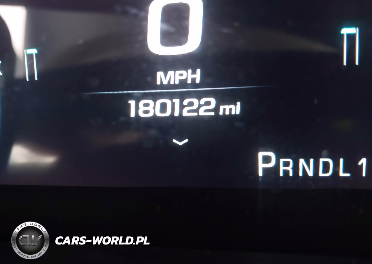 2018 GMC Sierra 2500Hd Denali VIN:1GT12UEY2JF188023 - 15