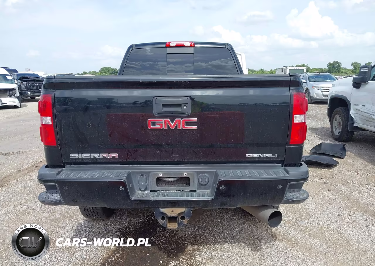 2018 GMC Sierra 2500Hd Denali VIN:1GT12UEY2JF188023 - 16