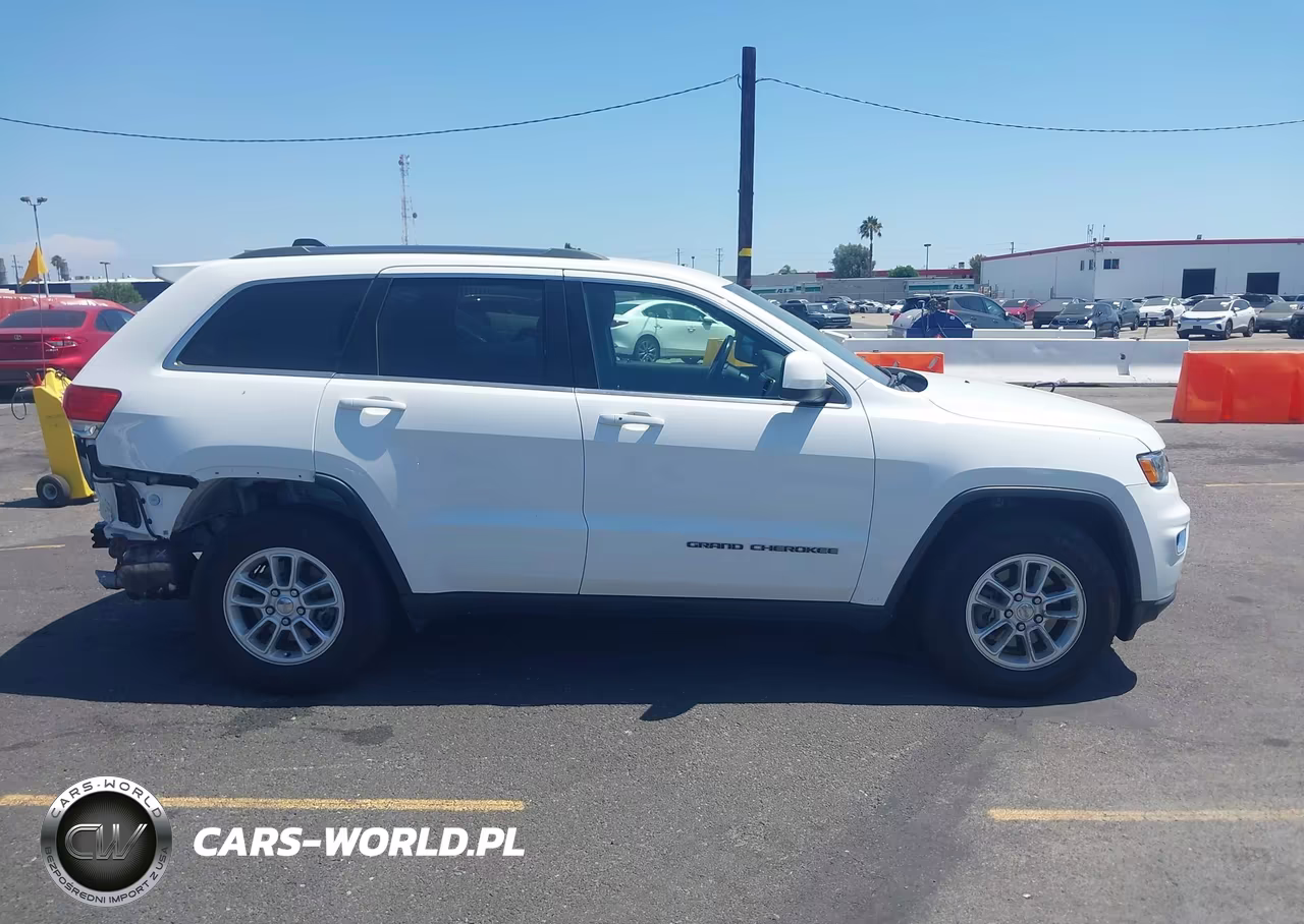 2019 Jeep Grand Cherokee Laredo E 4X2 VIN:1C4RJEAG2KC816819 - 13