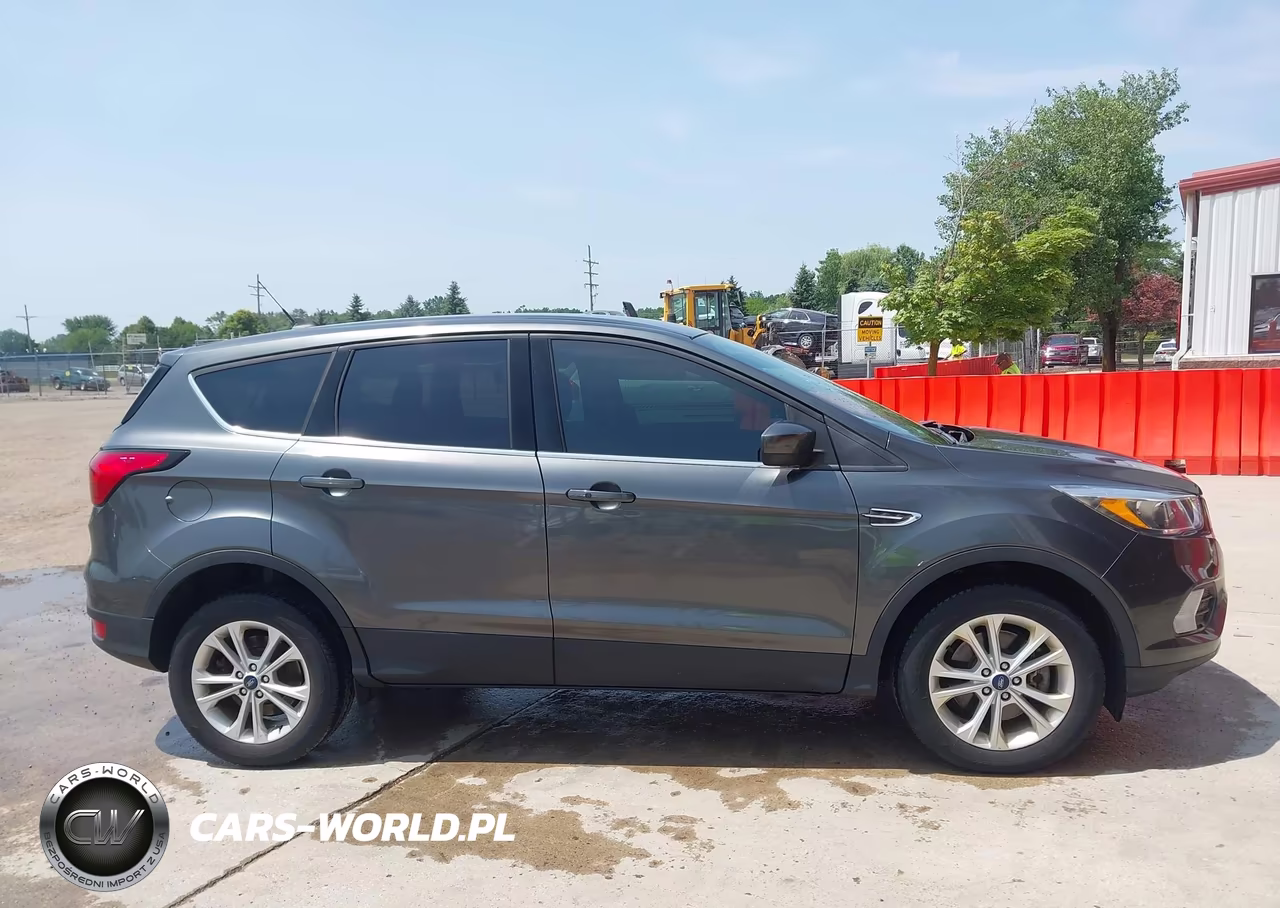 2019 Ford Escape Se VIN:1FMCU9GD5KUA80868 - 14
