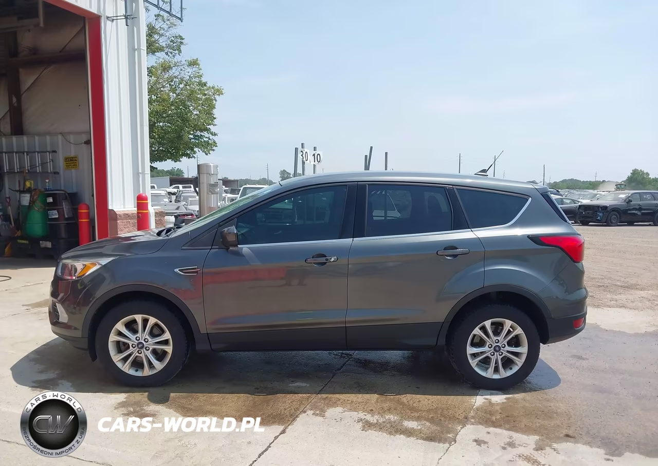 2019 Ford Escape Se VIN:1FMCU9GD5KUA80868 - 15