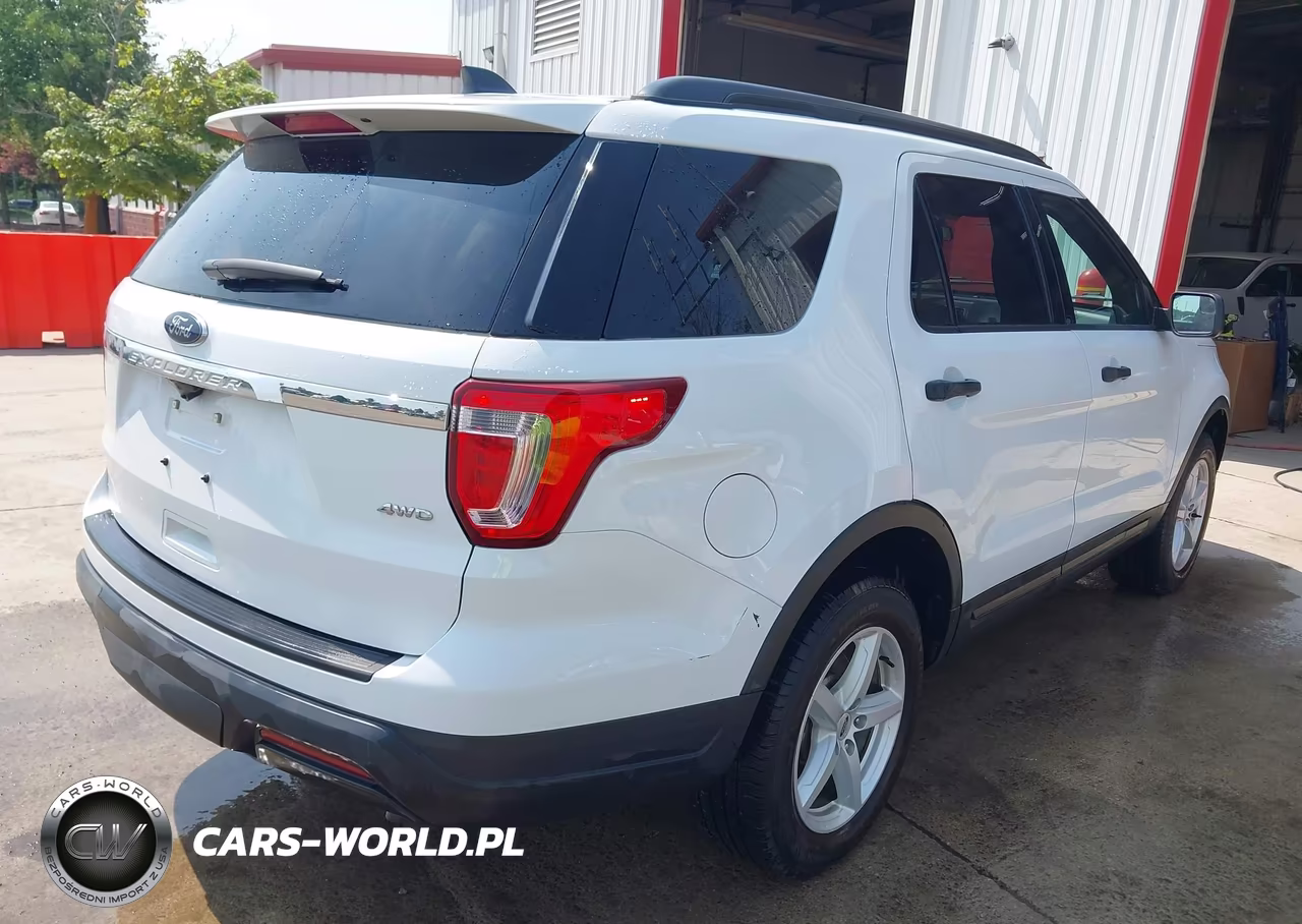2018 Ford Explorer VIN:1FM5K8B86JGC45200 - 4