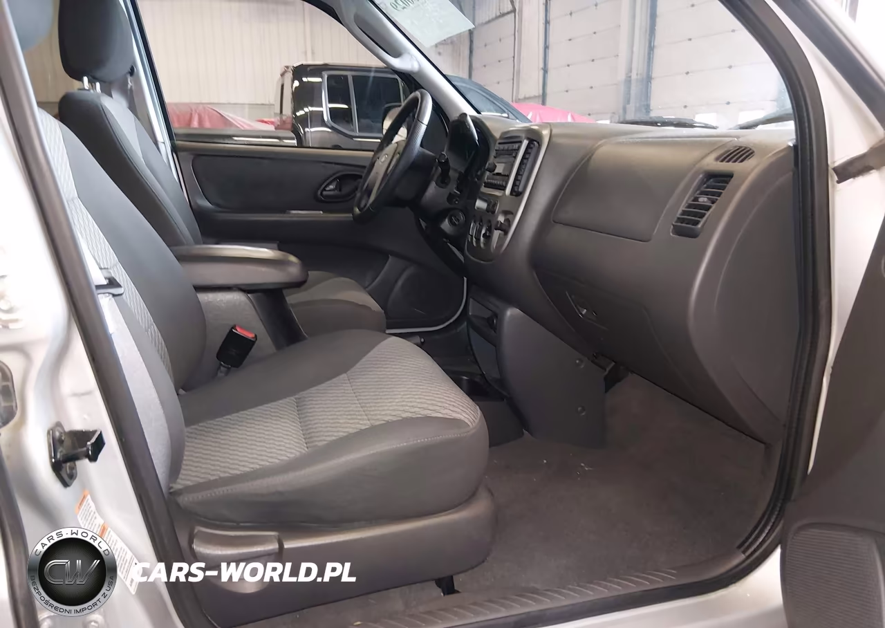 2004 Ford Escape Xlt VIN:1FMCU03174KB66513 - 5