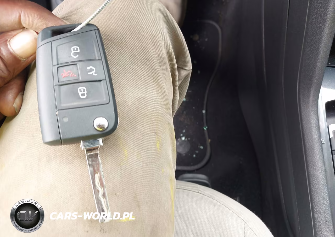 2019 Volkswagen Tiguan 2.0T S VIN:3VV1B7AXXKM114060 - 11
