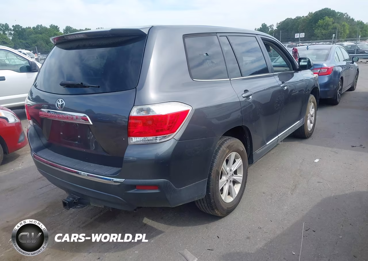 2013 Toyota Highlander VIN:5TDZA3EH4DS037768 - 4
