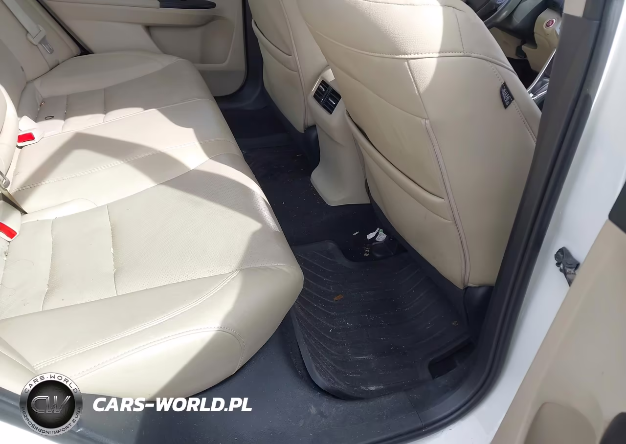 2015 Honda Accord Ex-L VIN:1HGCR2F85FA065944 - 8