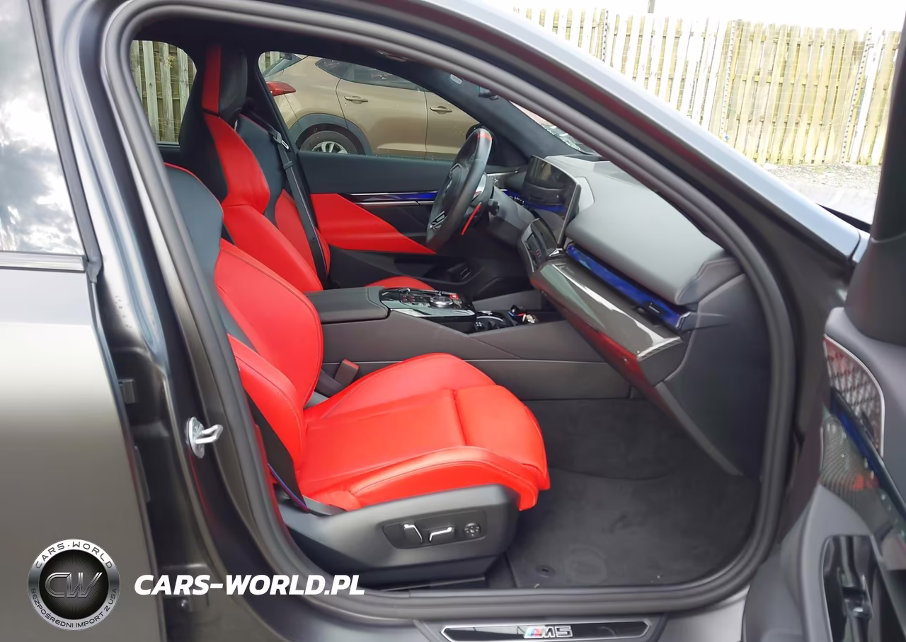 2026 BMW M5 VIN:WBS83FK00TCU95645 - 5