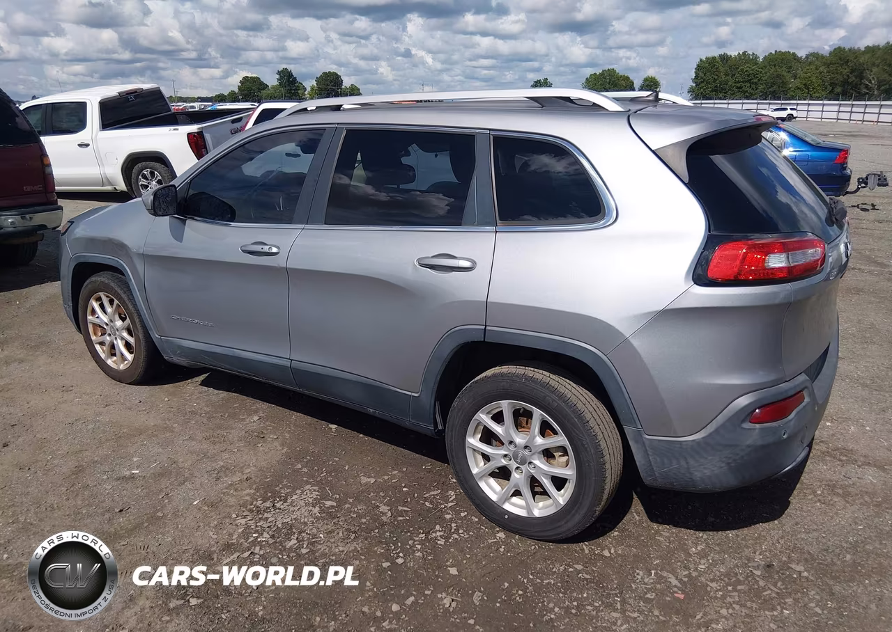 2015 Jeep Cherokee Latitude VIN:1C4PJLCB5FW597419 - 3