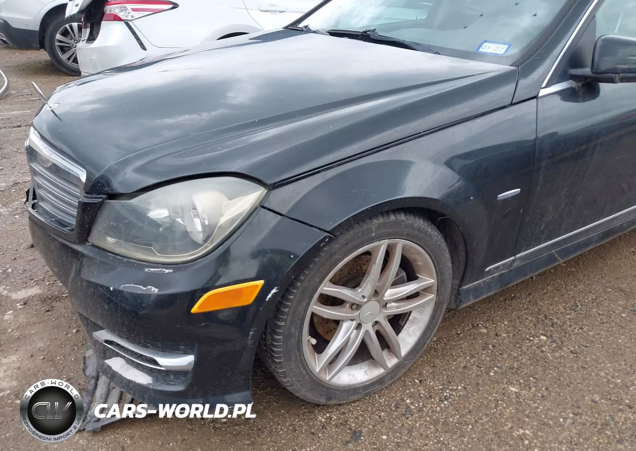 2012 Mercedes-Benz C 250 Sport VIN:WDDGF4HB9CR194740 - 13