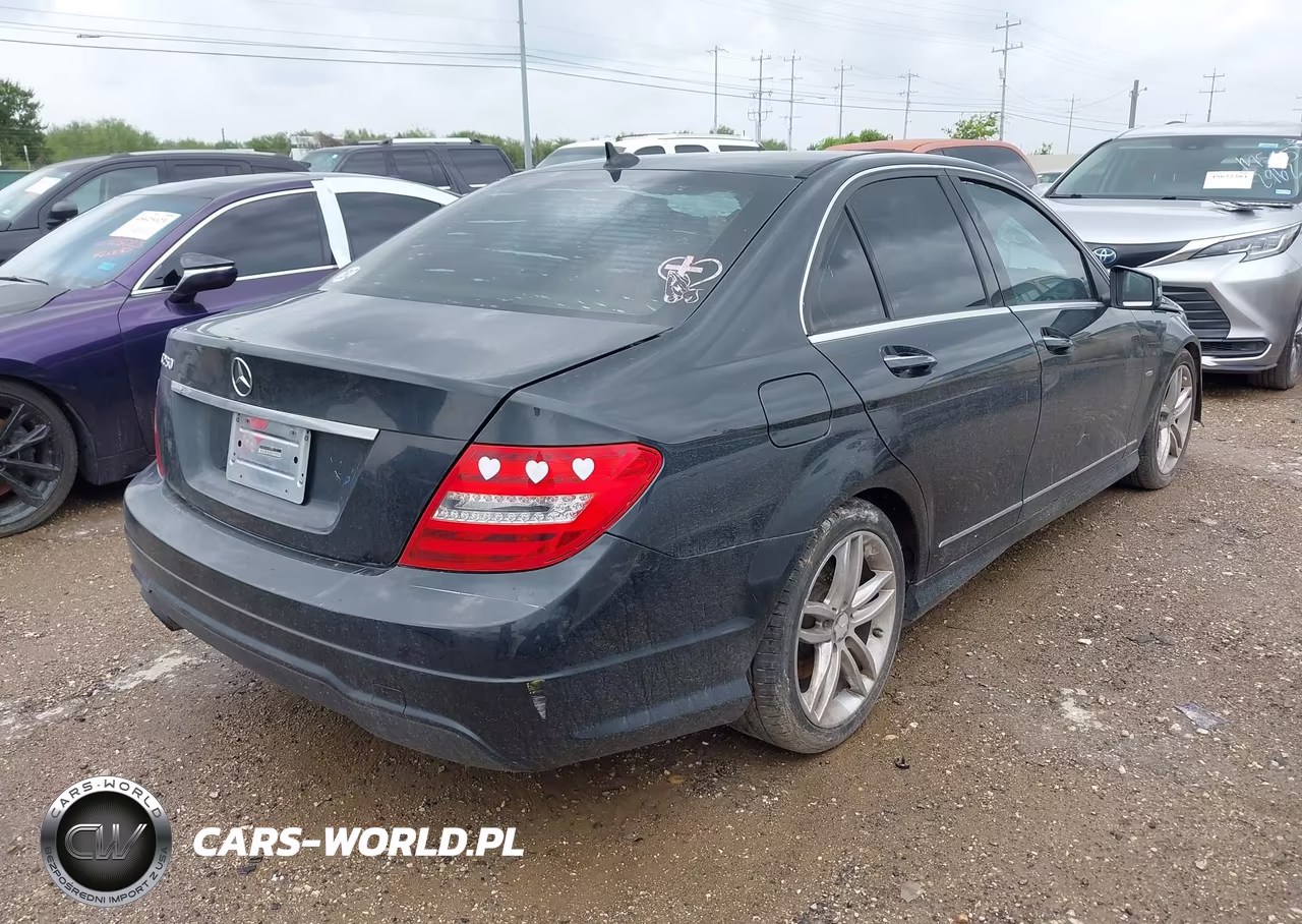 2012 Mercedes-Benz C 250 Sport VIN:WDDGF4HB9CR194740 - 4