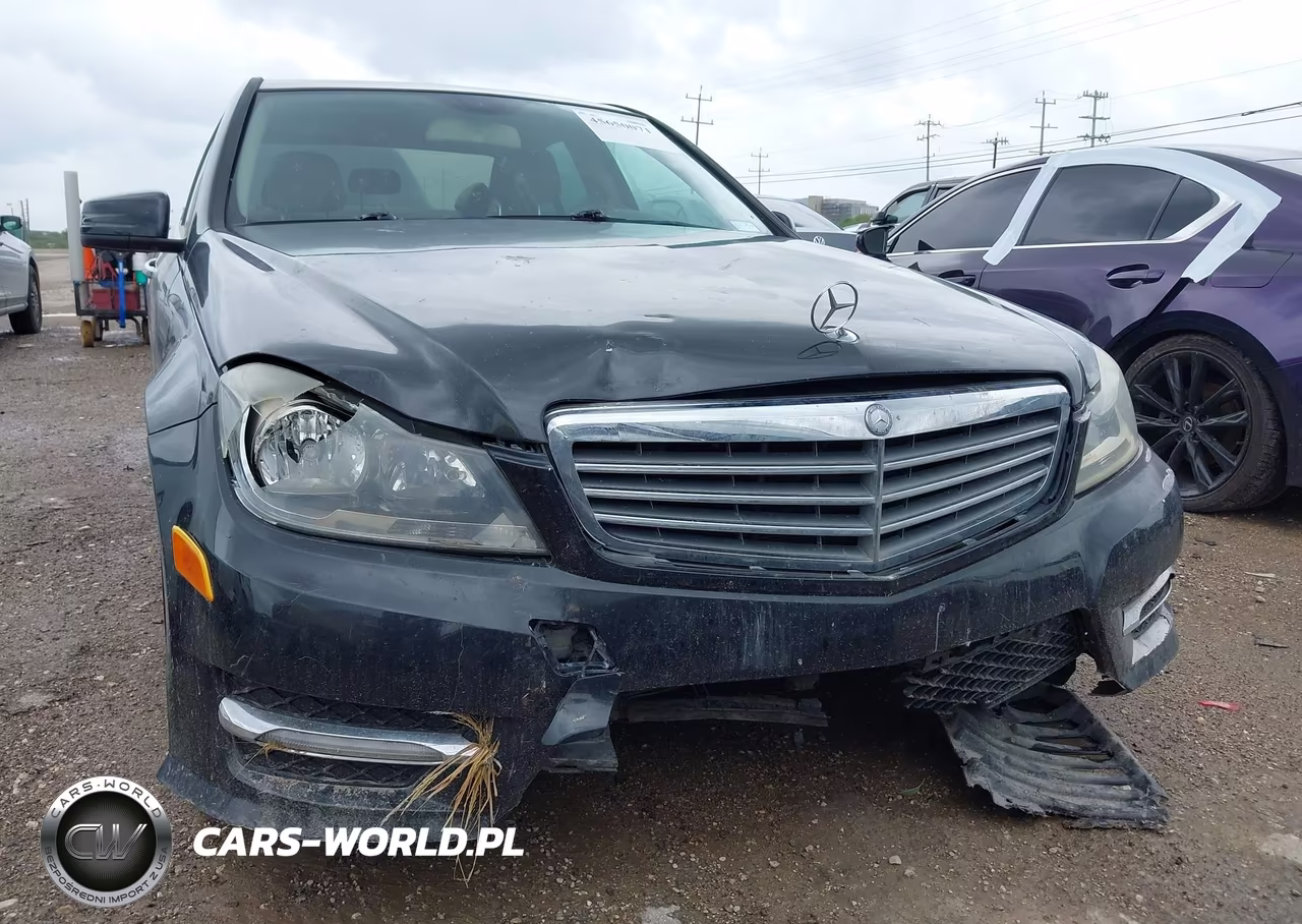 2012 Mercedes-Benz C 250 Sport VIN:WDDGF4HB9CR194740 - 6