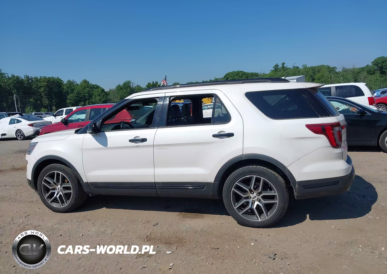 2018 Ford Explorer Sport VIN:1FM5K8GTXJGB01596 - 14