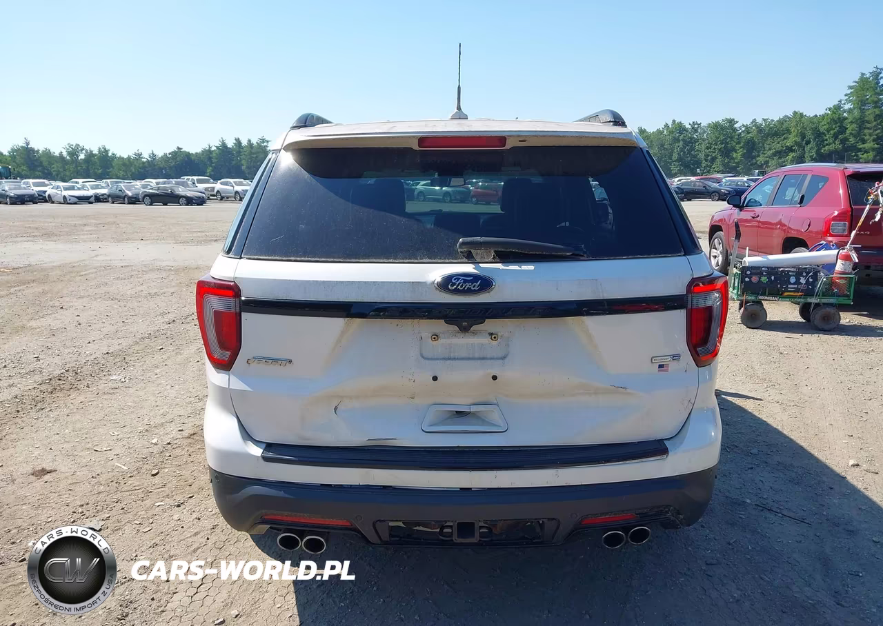 2018 Ford Explorer Sport VIN:1FM5K8GTXJGB01596 - 16