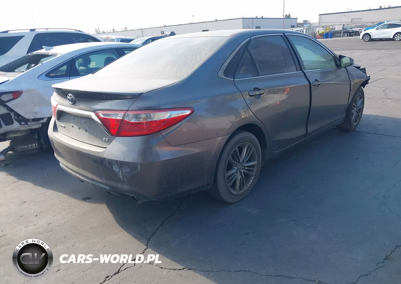 2017 Toyota Camry Se VIN:4T1BF1FK8HU297170 - 4