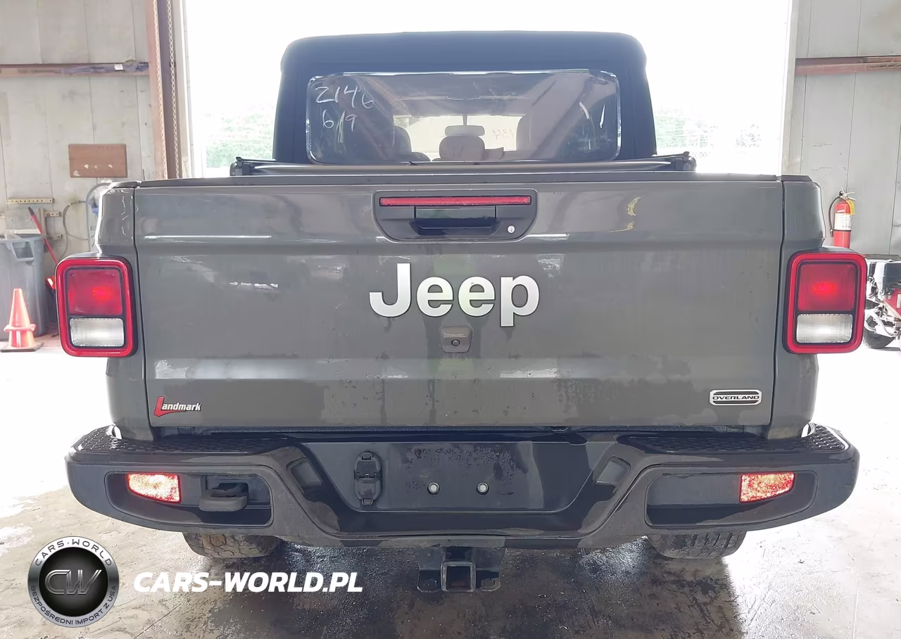 2020 Jeep Gladiator Overland 4X4 VIN:1C6HJTFG8LL172146 - 17