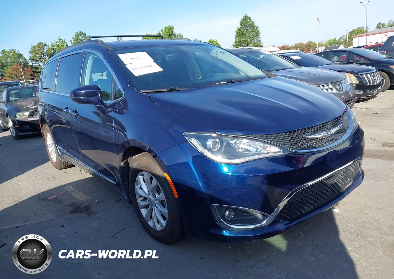 2017 Chrysler Pacifica Touring-L – zdjęcie 1 z 16