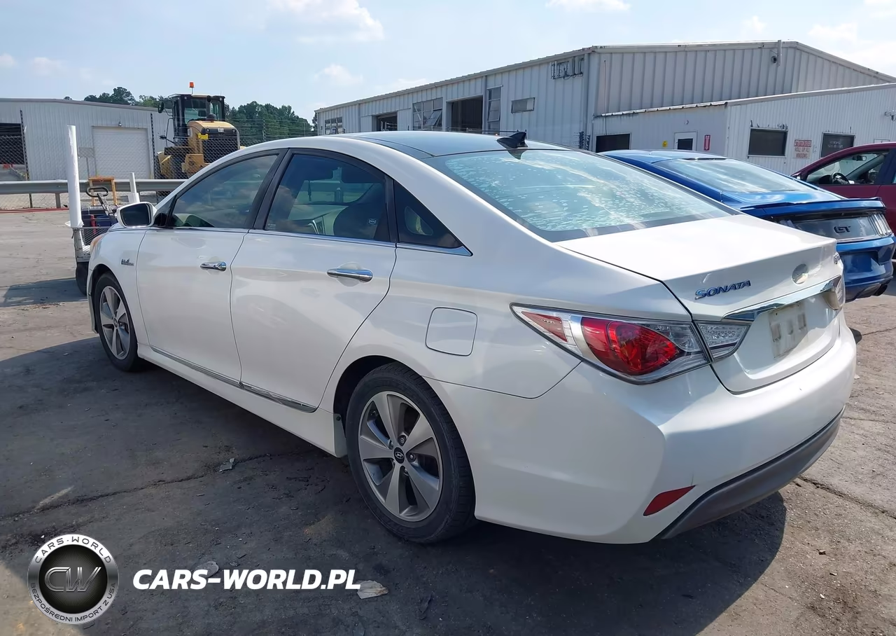 2012 Hyundai Sonata Hybrid VIN:KMHEC4A48CA023137 - 3