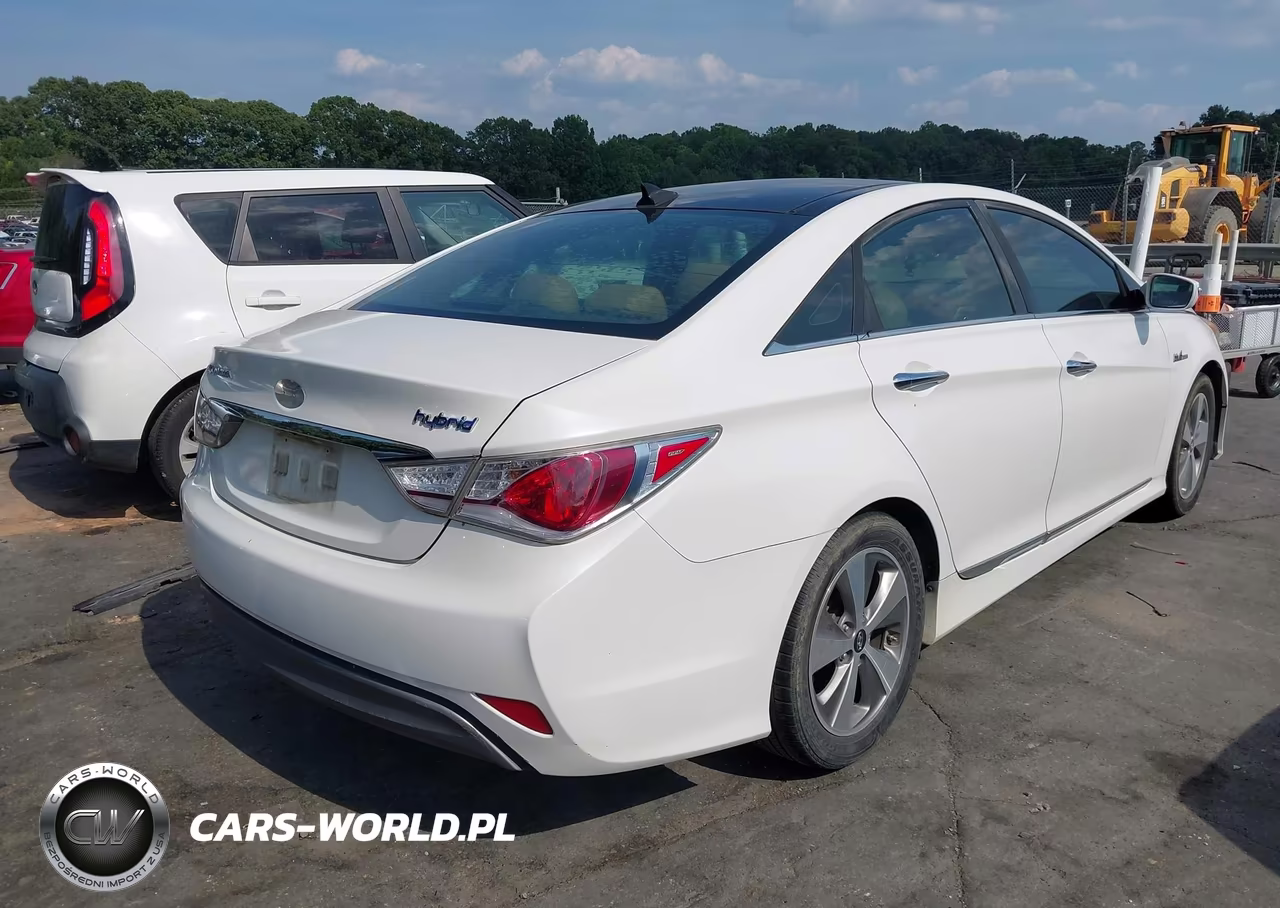 2012 Hyundai Sonata Hybrid VIN:KMHEC4A48CA023137 - 4