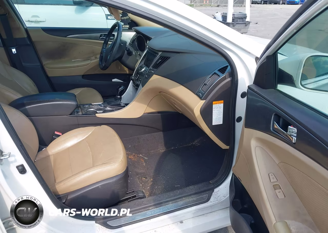 2012 Hyundai Sonata Hybrid VIN:KMHEC4A48CA023137 - 5