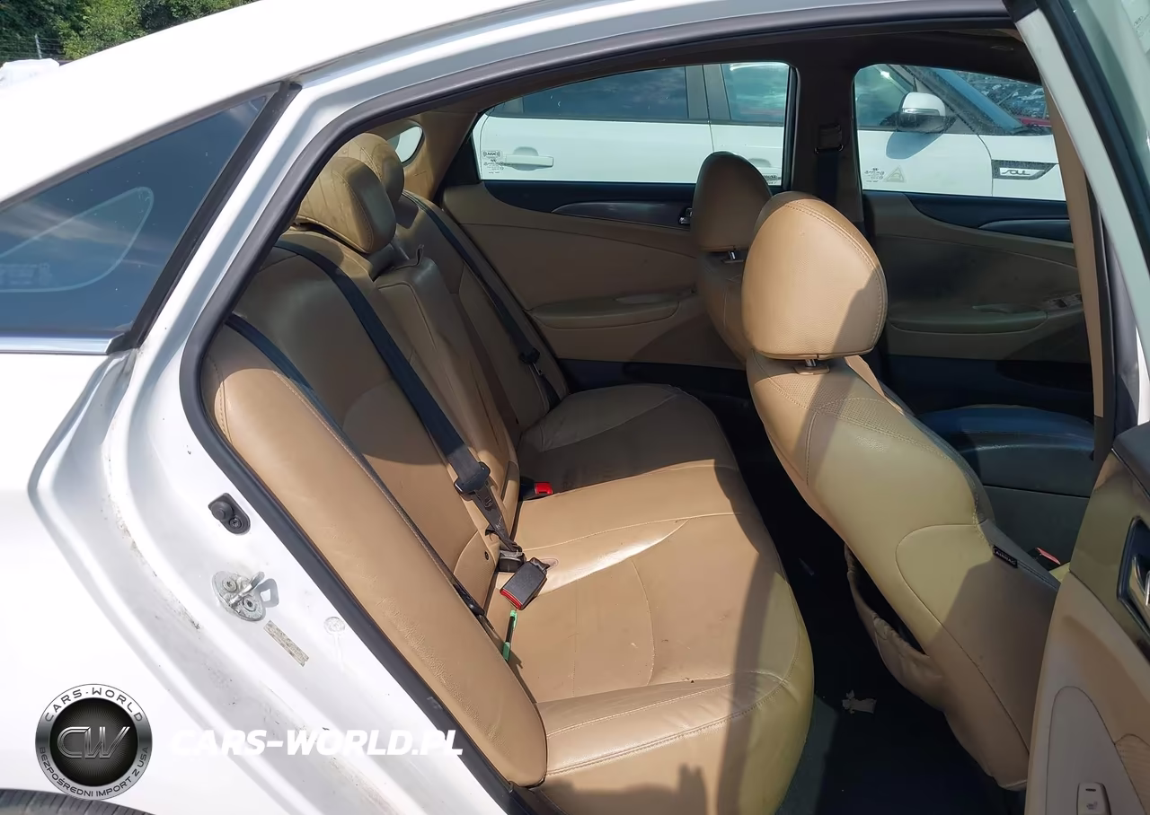 2012 Hyundai Sonata Hybrid VIN:KMHEC4A48CA023137 - 8