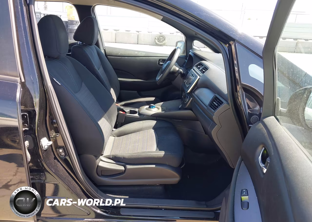 2019 Nissan Leaf S VIN:1N4AZ1CP8KC308498 - 5