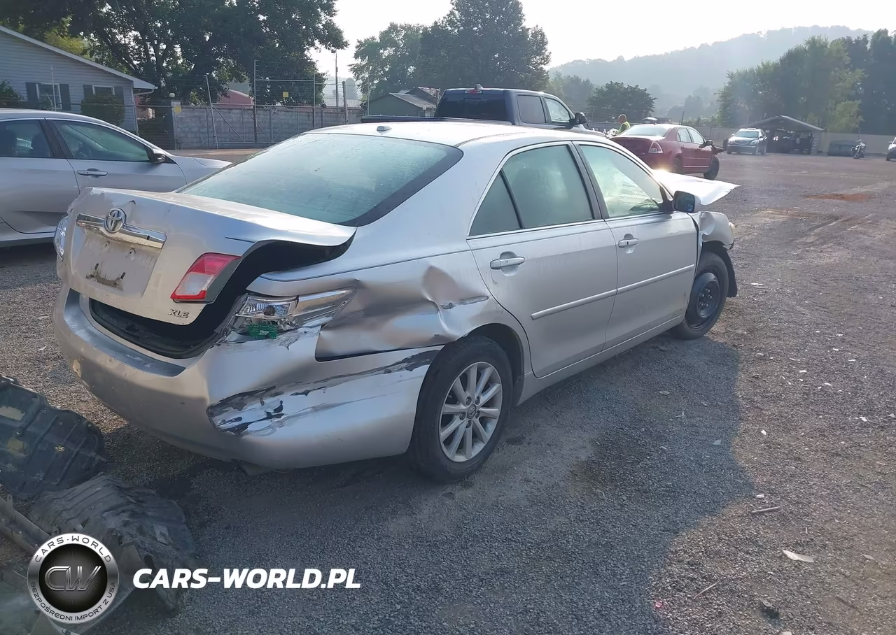 2010 Toyota Camry Xle VIN:4T4BF3EK4AR066985 - 4