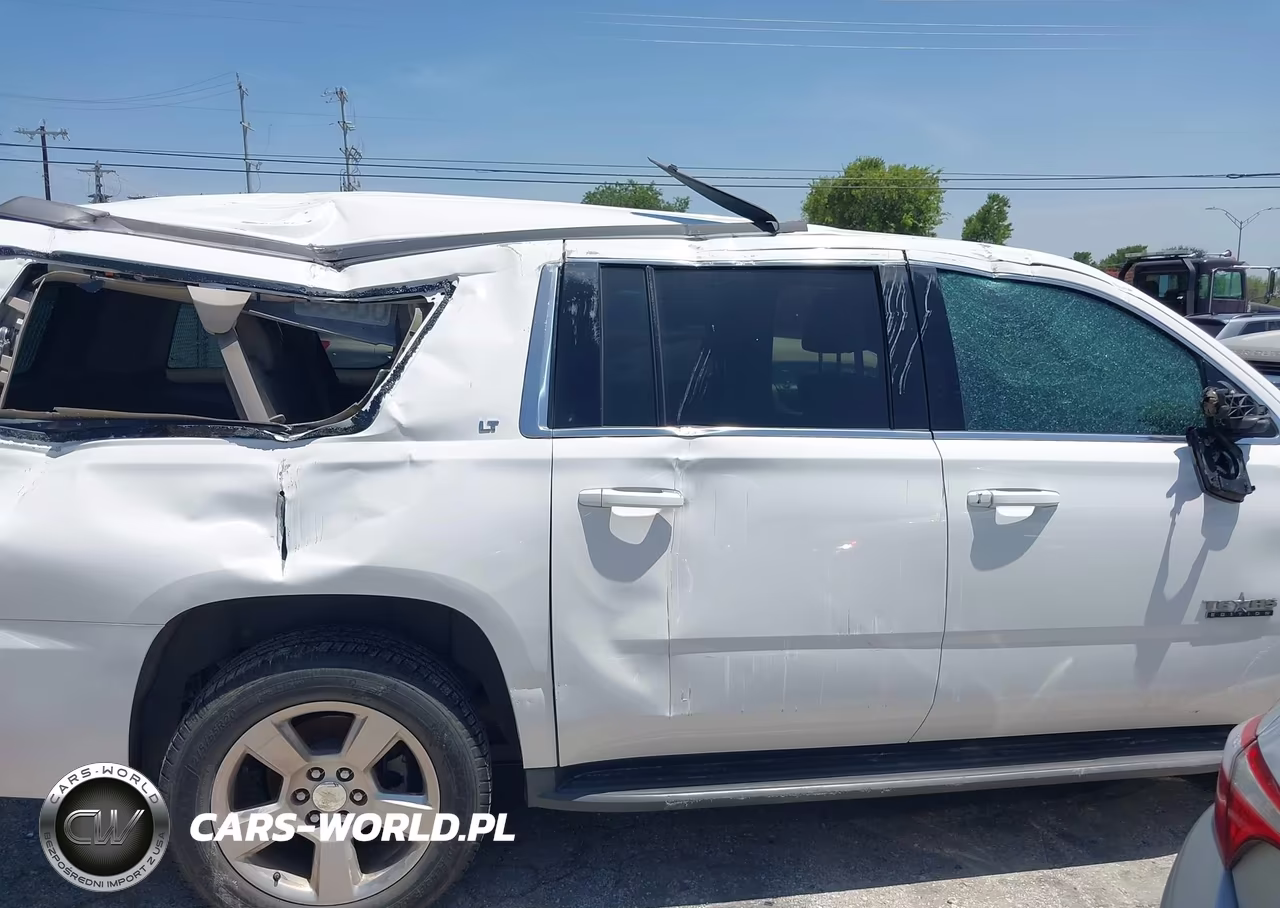 2015 Chevrolet Suburban Lt VIN:1GNSCJKCXFR688291 - 13