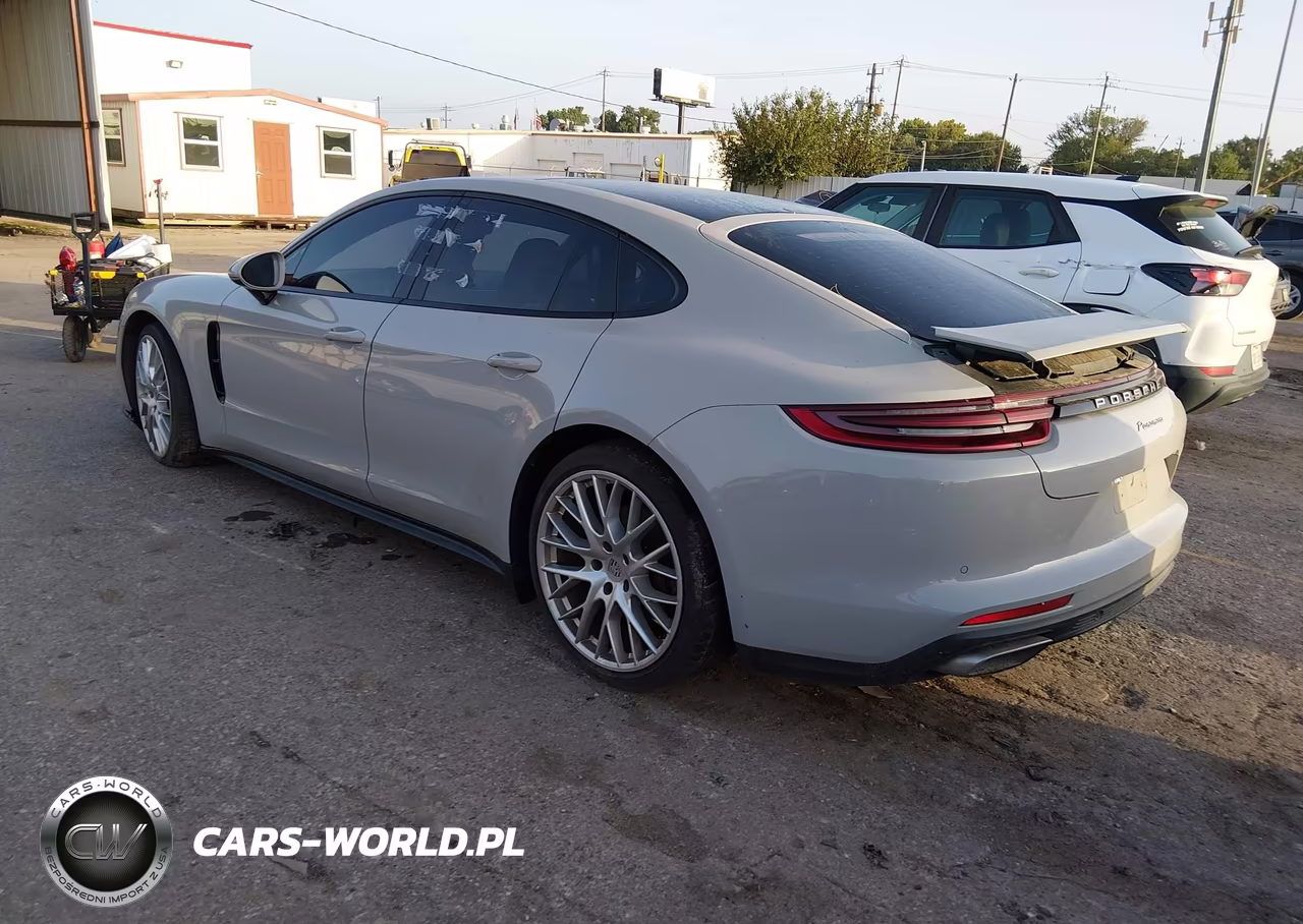 2018 Porsche Panamera 4 VIN:WP0AA2A7XJL109204 - 3
