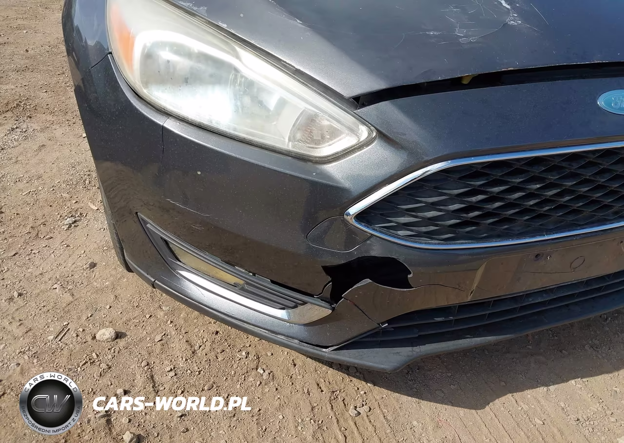 2015 Ford Focus Se VIN:1FADP3K26FL370511 - 6