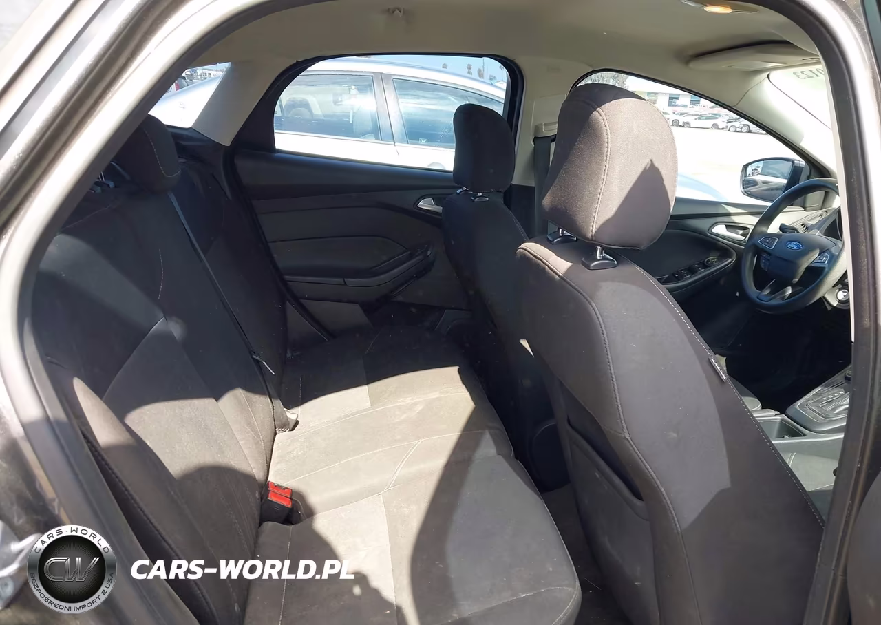 2015 Ford Focus Se VIN:1FADP3K26FL370511 - 8