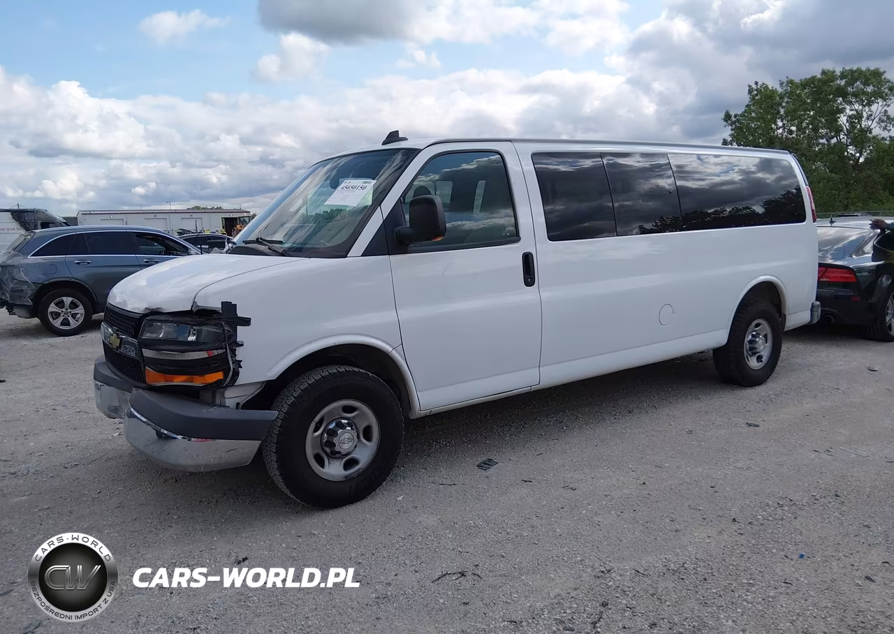 2020 Chevrolet Express Passenger Rwd 3500 Extended Wheelbase Lt VIN:1GAZGPFG3L1231840 - 2