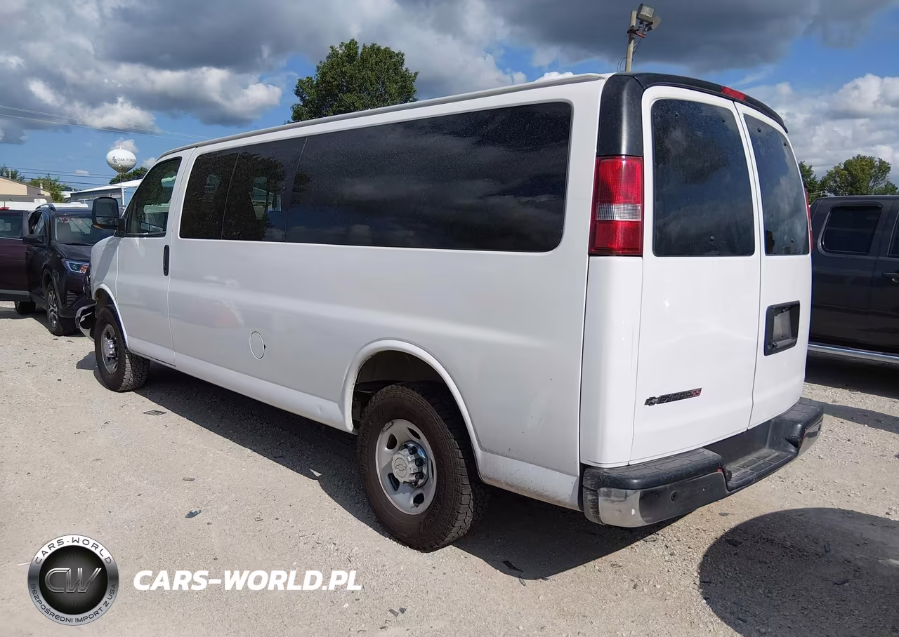 2020 Chevrolet Express Passenger Rwd 3500 Extended Wheelbase Lt VIN:1GAZGPFG3L1231840 - 3