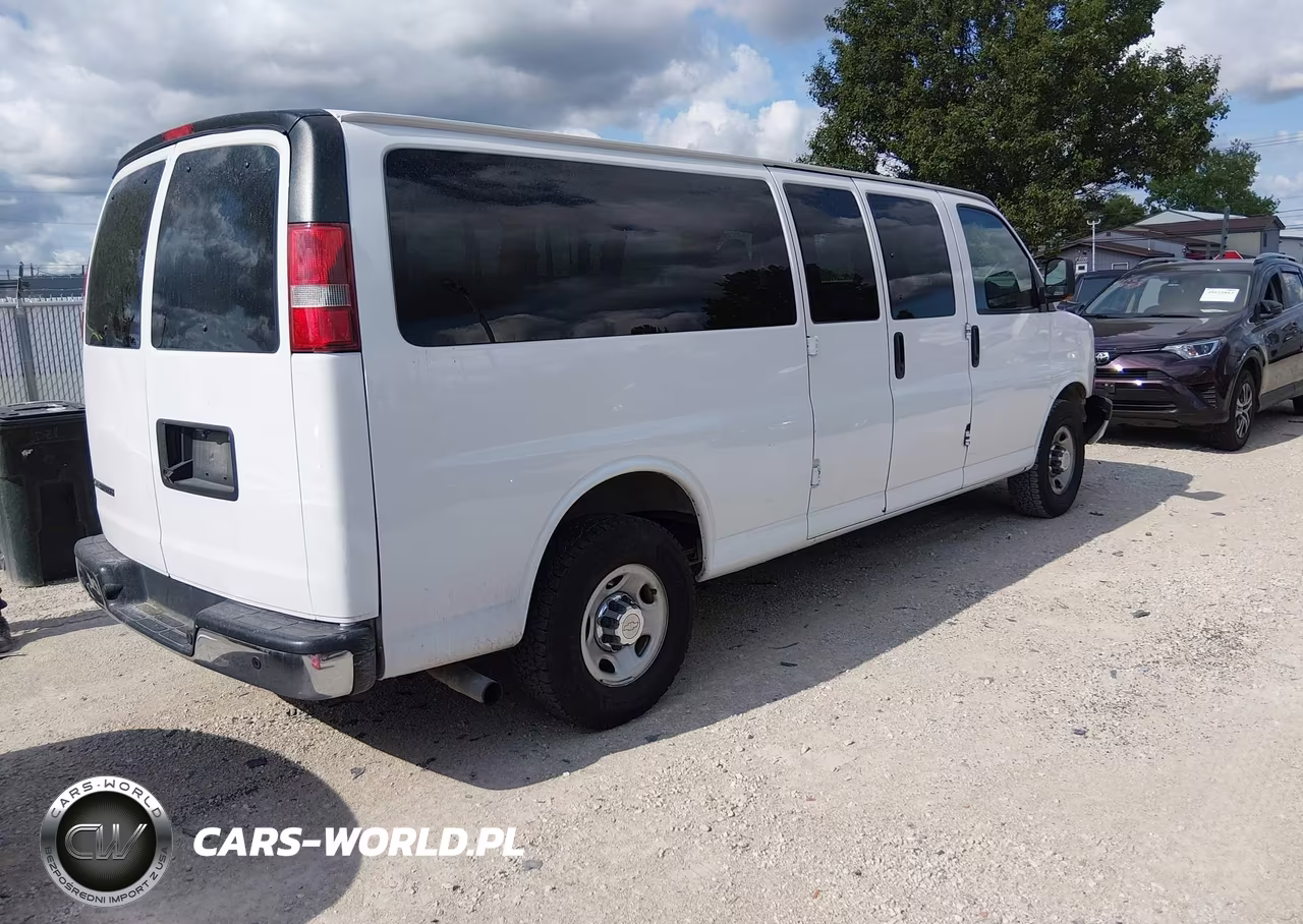 2020 Chevrolet Express Passenger Rwd 3500 Extended Wheelbase Lt VIN:1GAZGPFG3L1231840 - 4