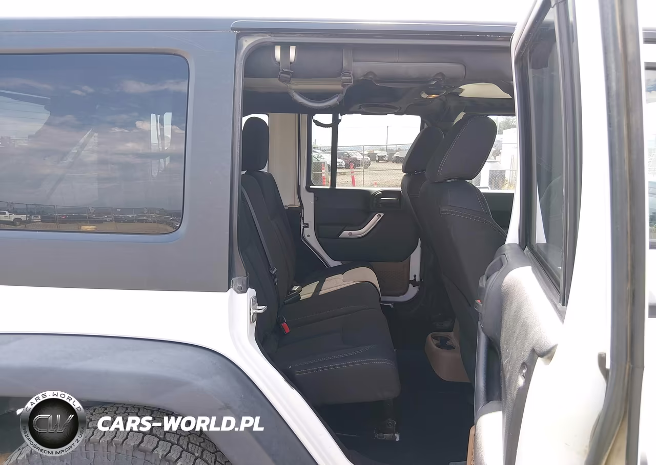 2014 Jeep Wrangler Unlimited Rubicon VIN:1C4BJWFG7EL274721 - 8