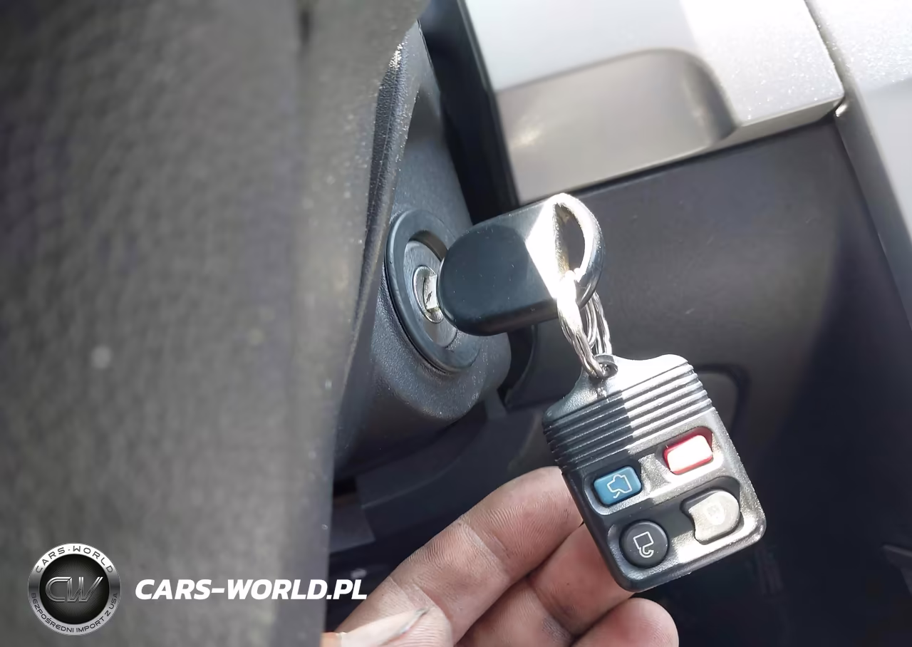 2009 Ford Focus Ses VIN:1FAHP36N79W250077 - 11