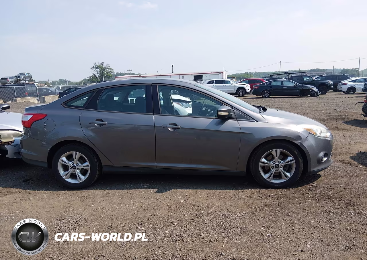 2013 Ford Focus Se VIN:1FADP3F22DL135630 - 12