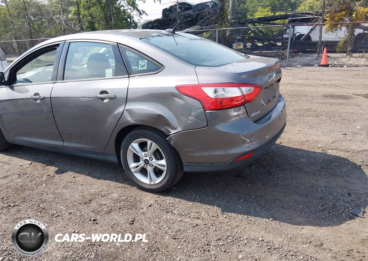 2013 Ford Focus Se VIN:1FADP3F22DL135630 - 6