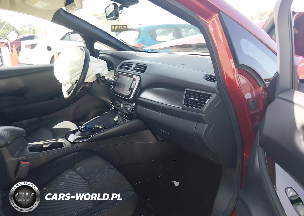 2023 Nissan Leaf Sv Plus 60 Kwh VIN:1N4CZ1CV5PC550020 - 5