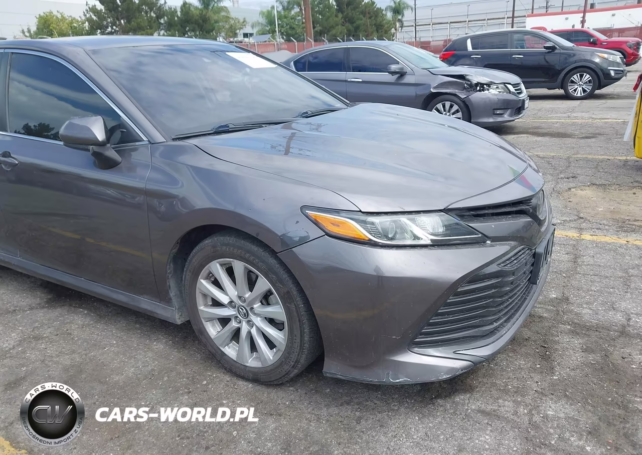 2019 Toyota Camry Le VIN:4T1B11HK3KU205028 - 20