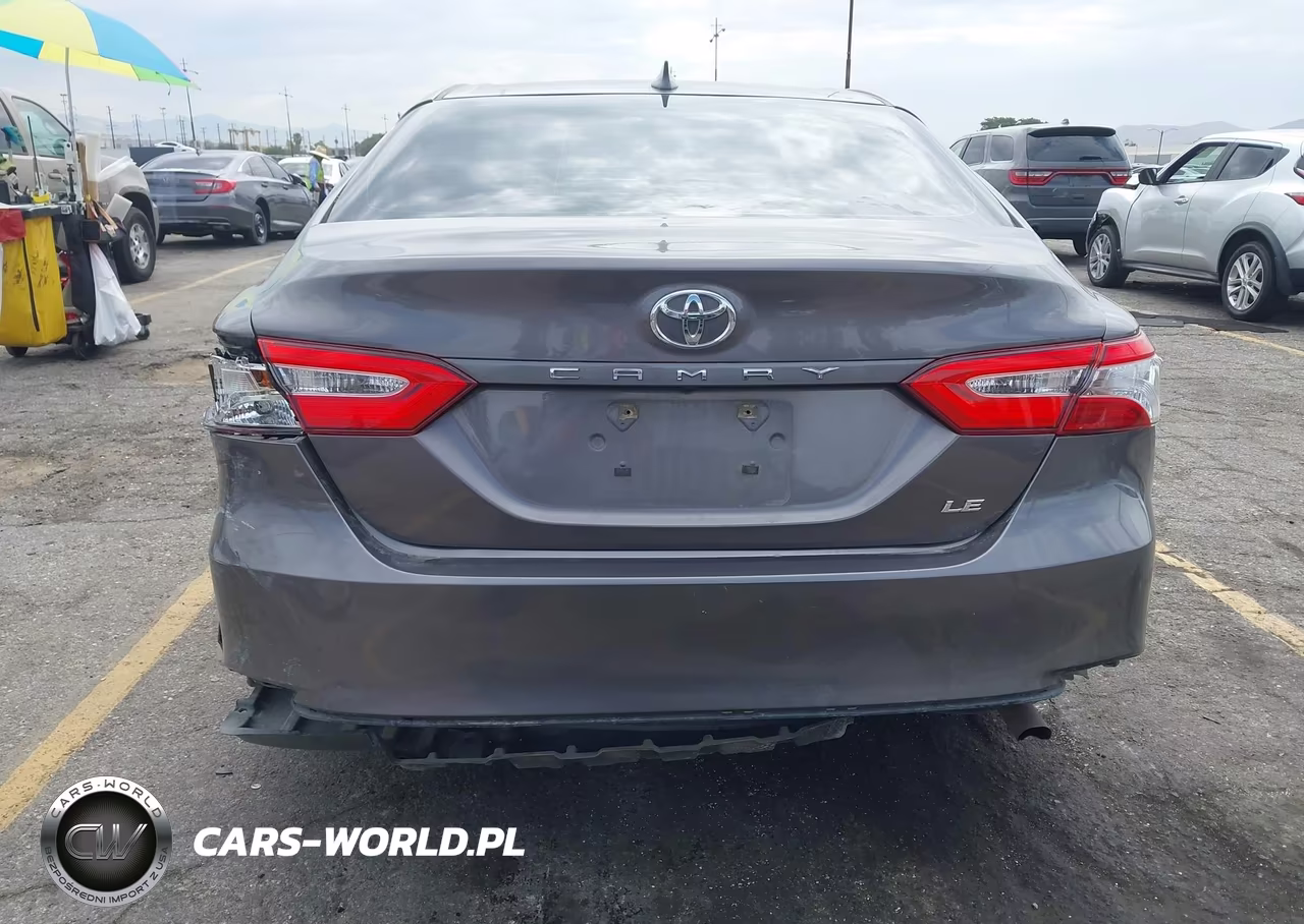 2019 Toyota Camry Le VIN:4T1B11HK3KU205028 - 6