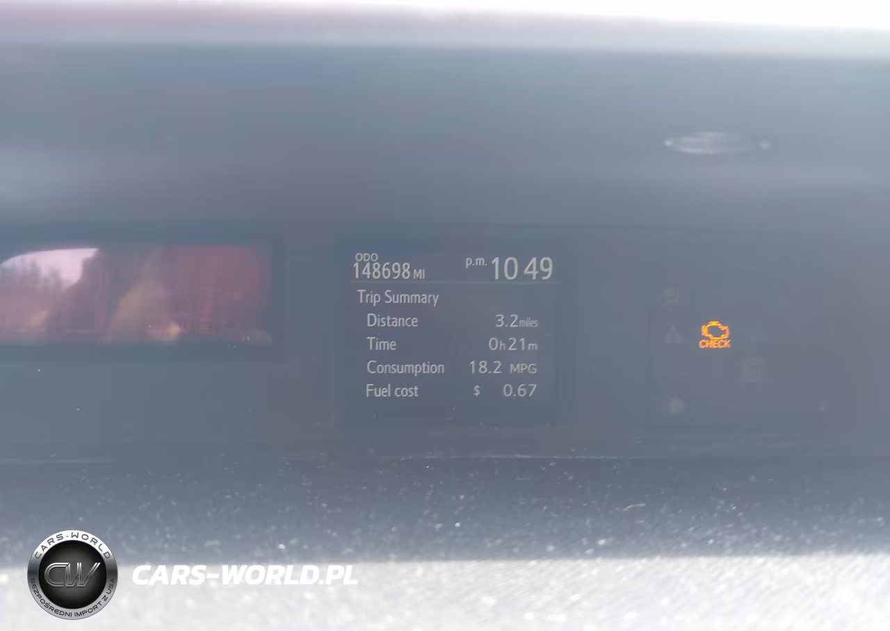 2015 Toyota Prius C Two VIN:JTDKDTB34F1109568 - 7